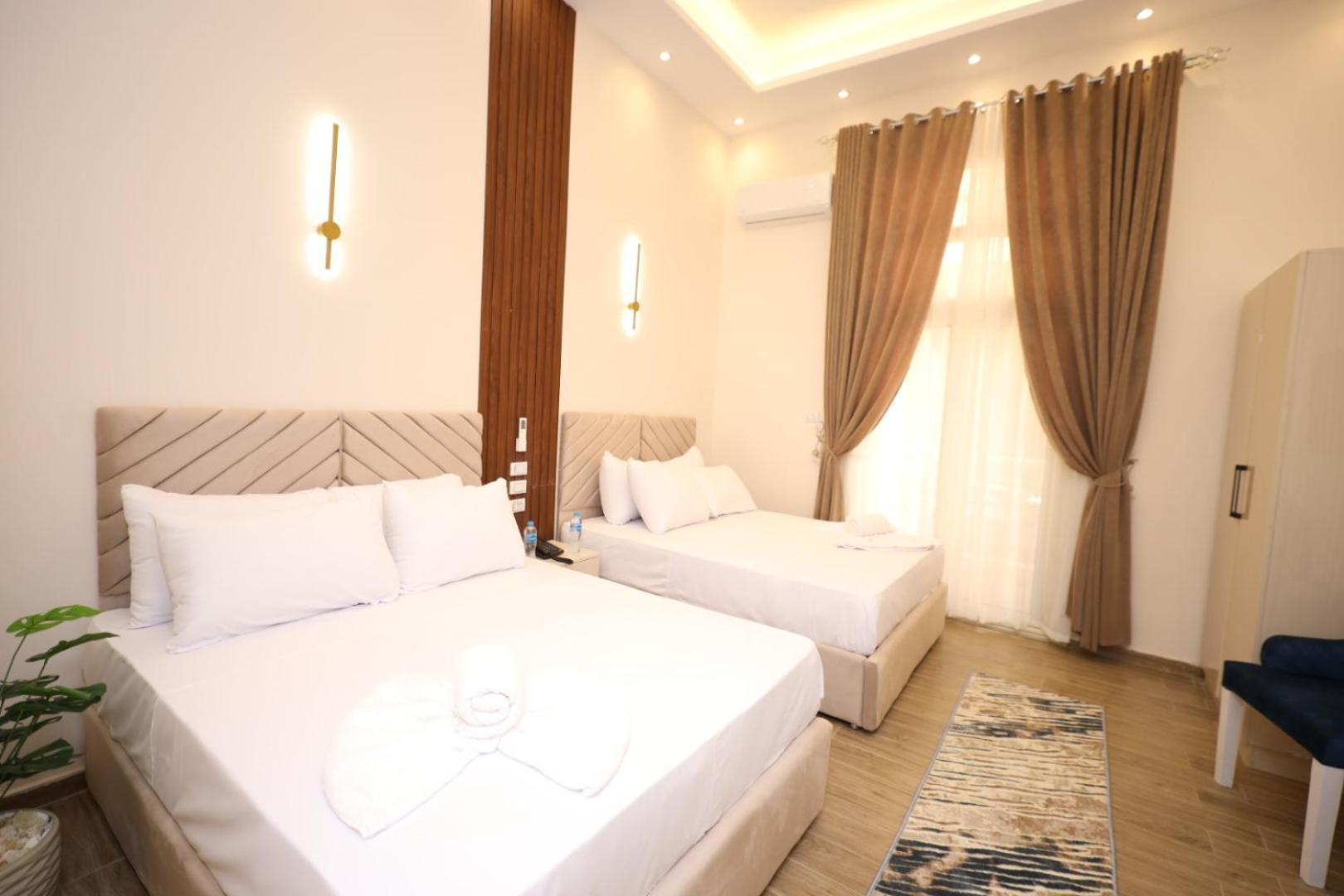 Aphrodite Boutique 3*